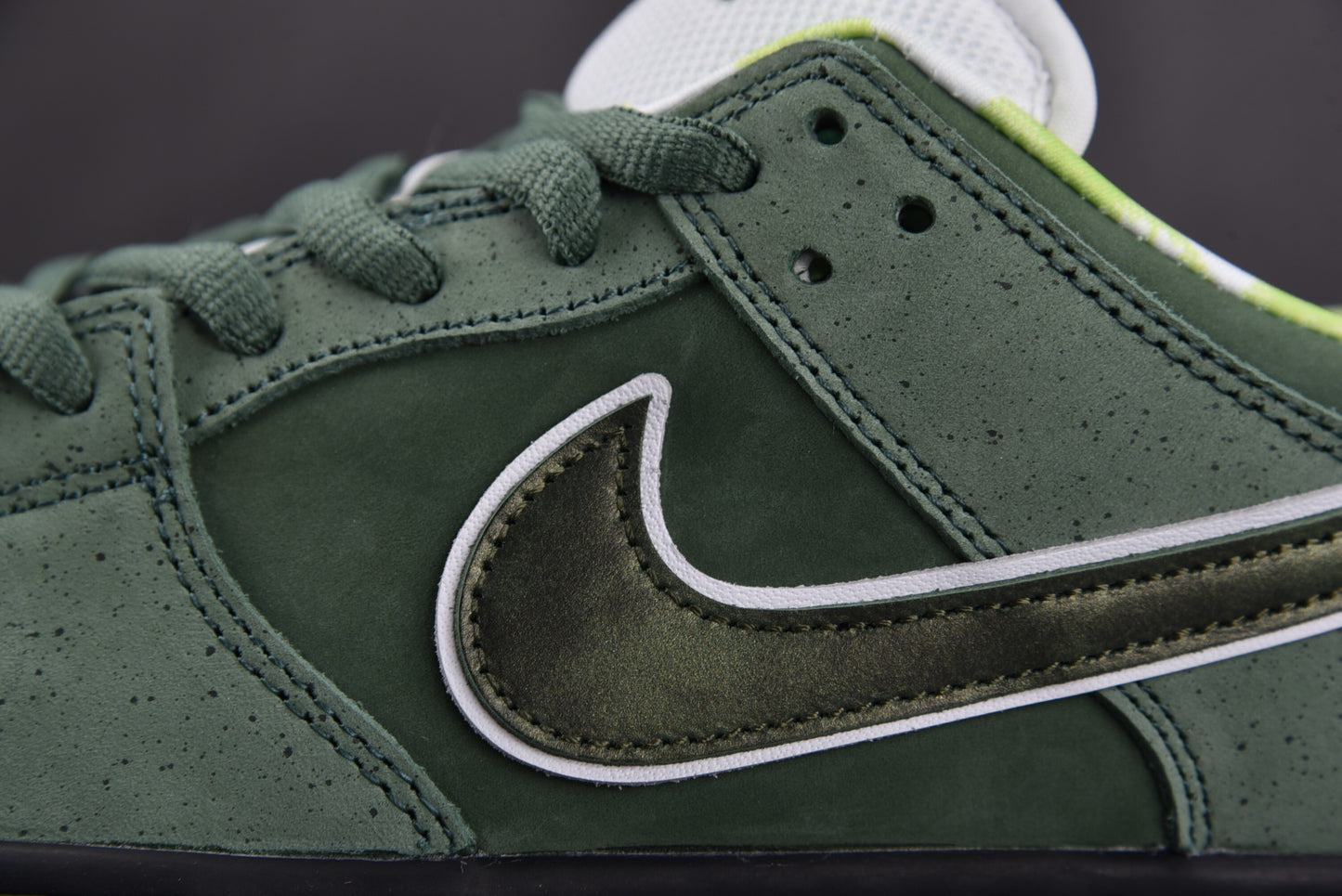 Nike SB Dunk Green Lobsters