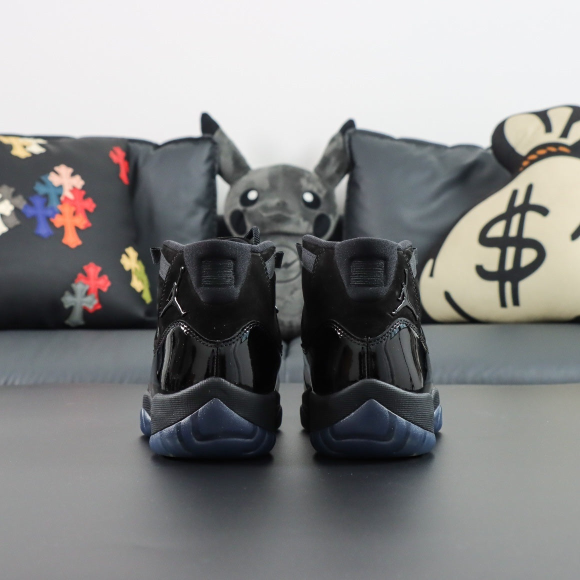 Air Jordan 11  Retro Cap and Gown