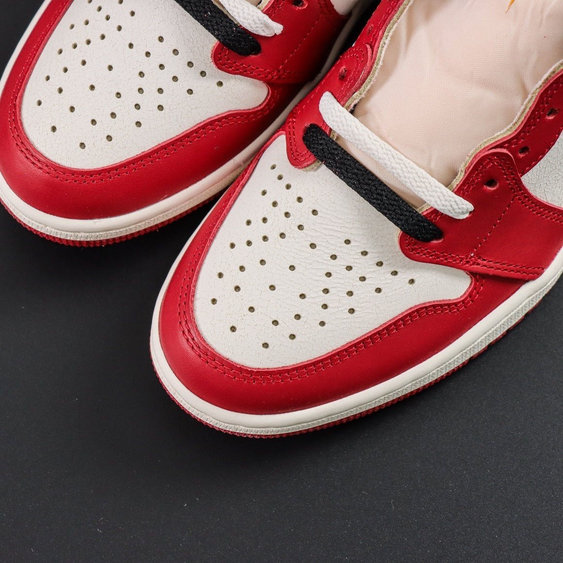 Air Jordan 1 Retro High OG Lost and Found