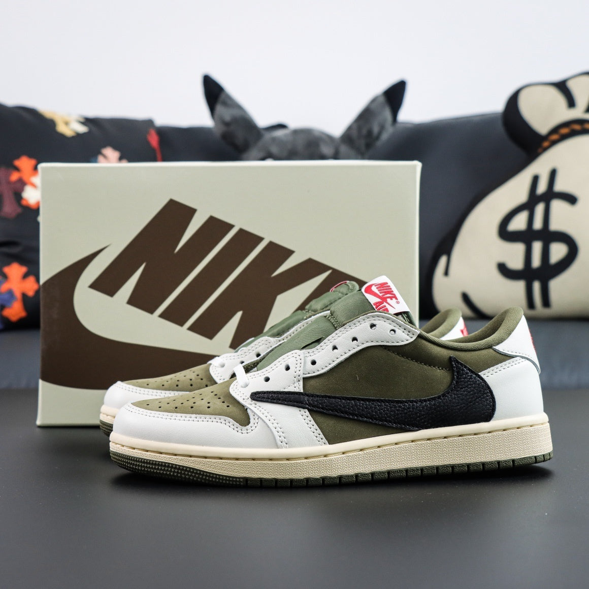 Travis Scott x Air Jordan 1 Low OG Medium Olive