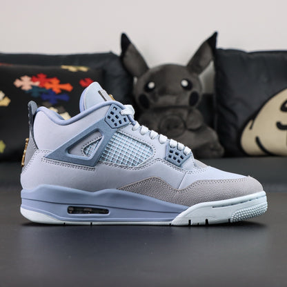 Air Jordan 4 Retro OG UNC Tar Heel PE