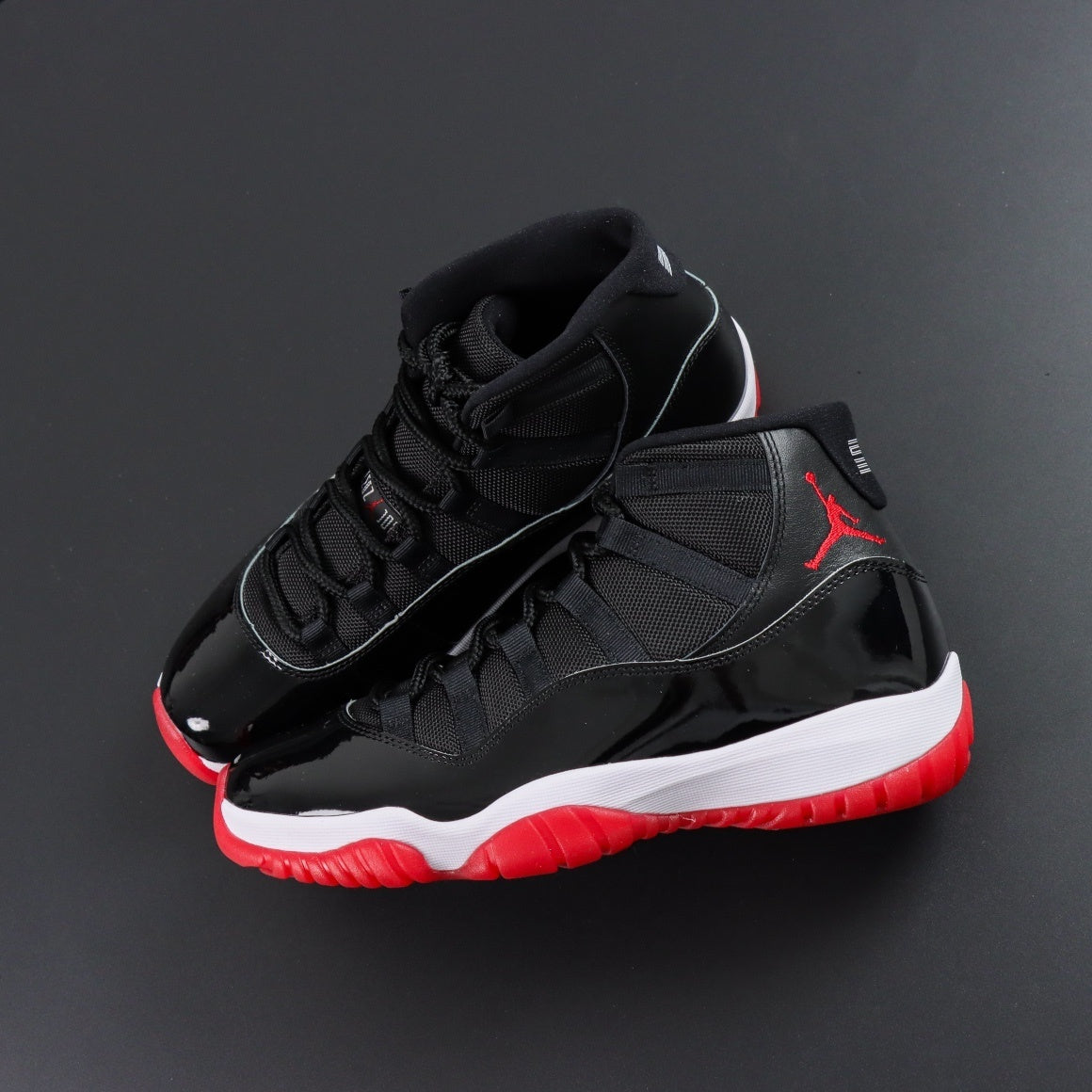Air Jordan 11  Retro Playoff Bred