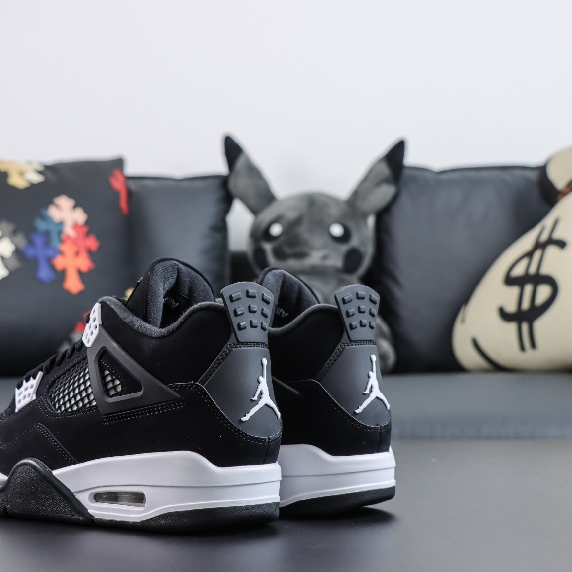 Air Jordan 4 Retro OG White Thunder