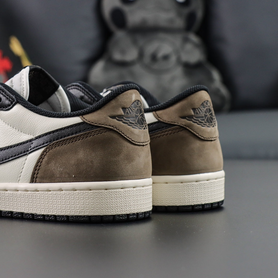 Air Jordan 1 Low OG Mocha