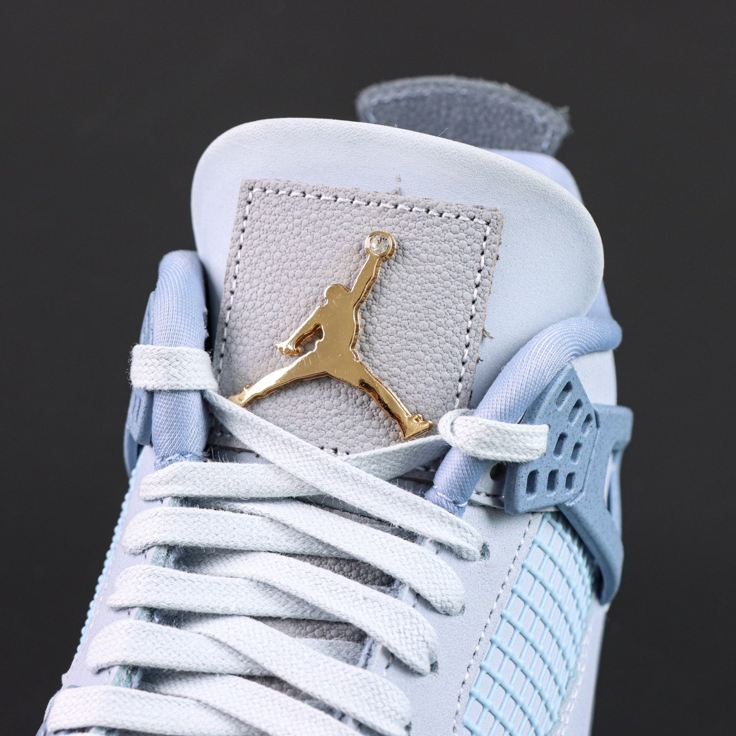 Air Jordan 4 Retro OG UNC Tar Heel PE