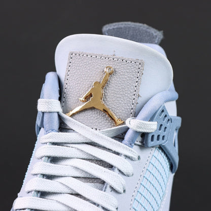 Air Jordan 4 Retro OG UNC Tar Heel PE