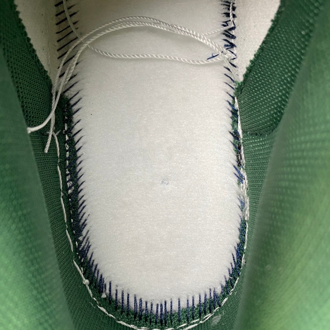 Nike Dunk White Army Green