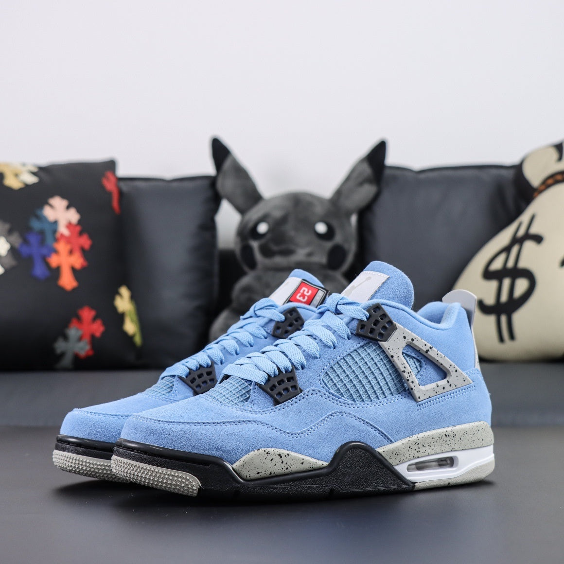 Air Jordan 4 UNC Blue