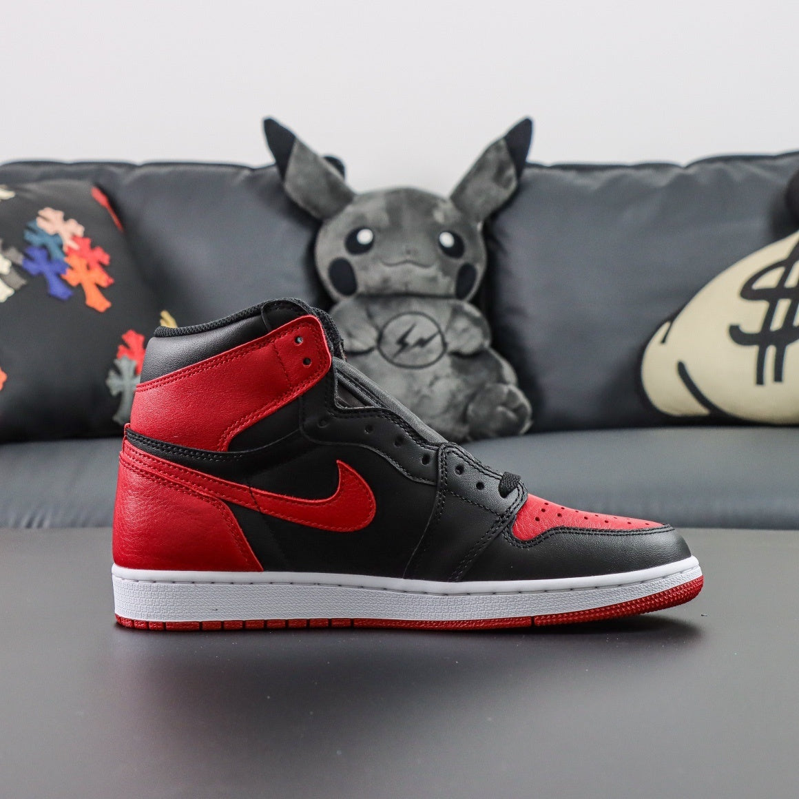 Air Jordan 1 Retro High OG Bred Banned