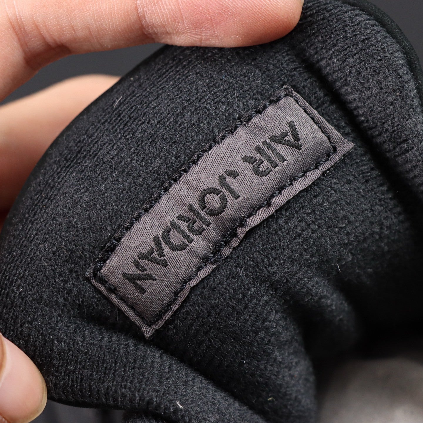 Air Jordan 4 Black Cat 2025