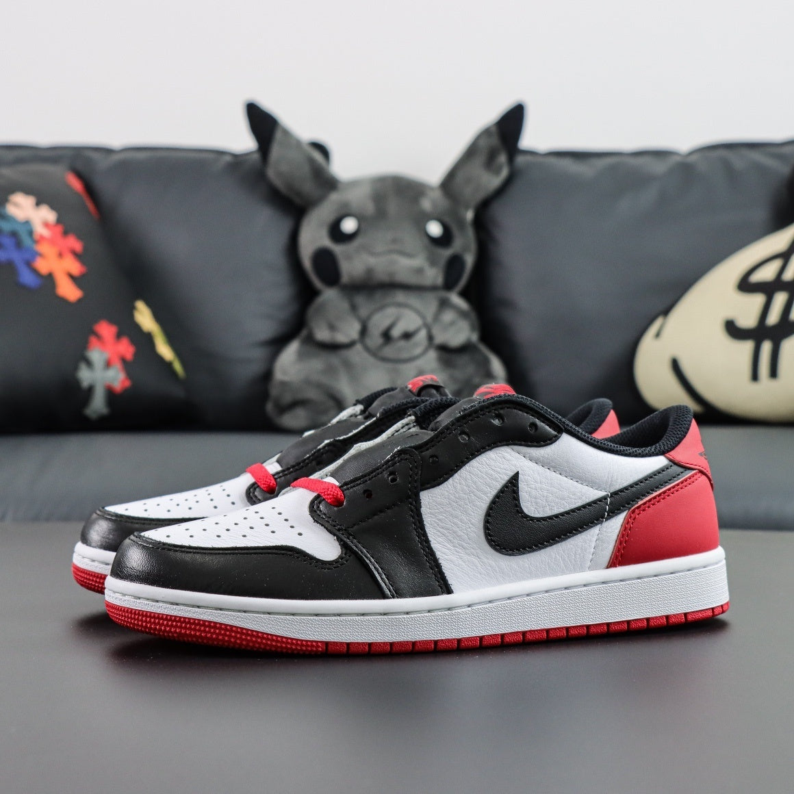 Air Jordan 1 Low OG Black Toe