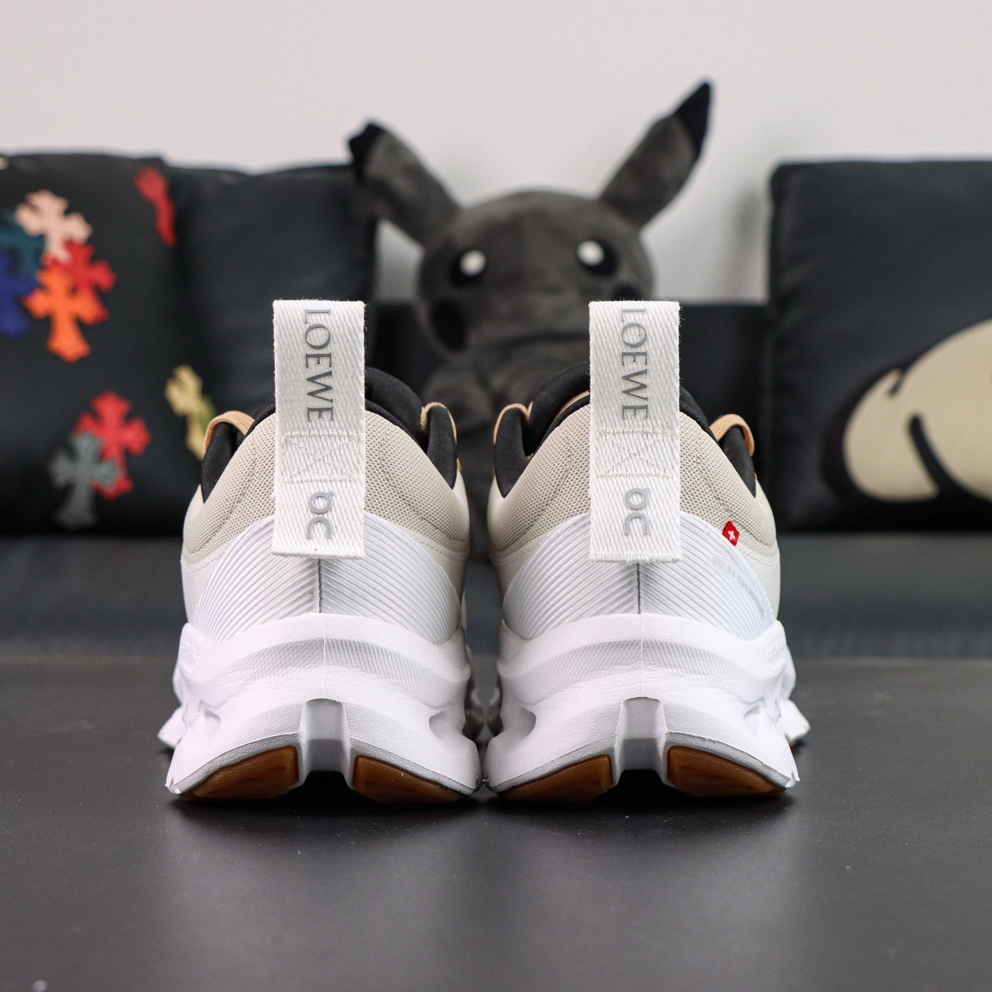 Cloudsurfer white and beige