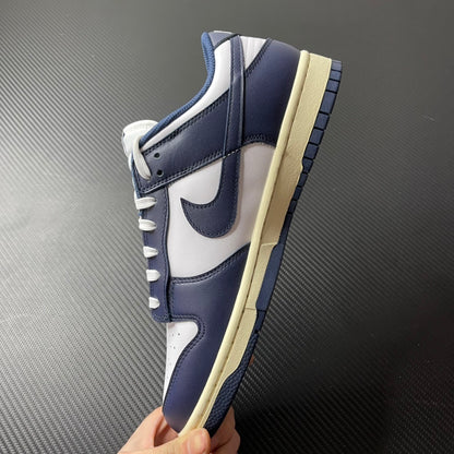 Nike Dunk Vintage Blue