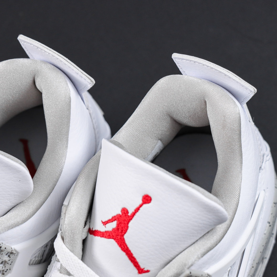 Air Jordan 4 White Oreo [2021]