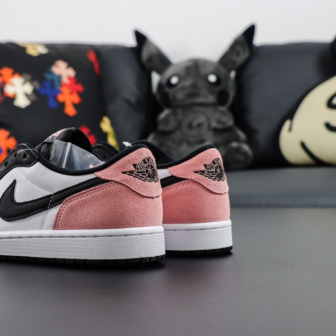 Air Jordan 1 Low OG Bleached Coral