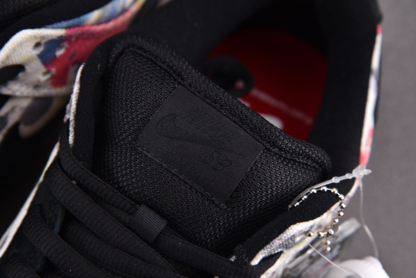 Nike SB Dunk x Supreme