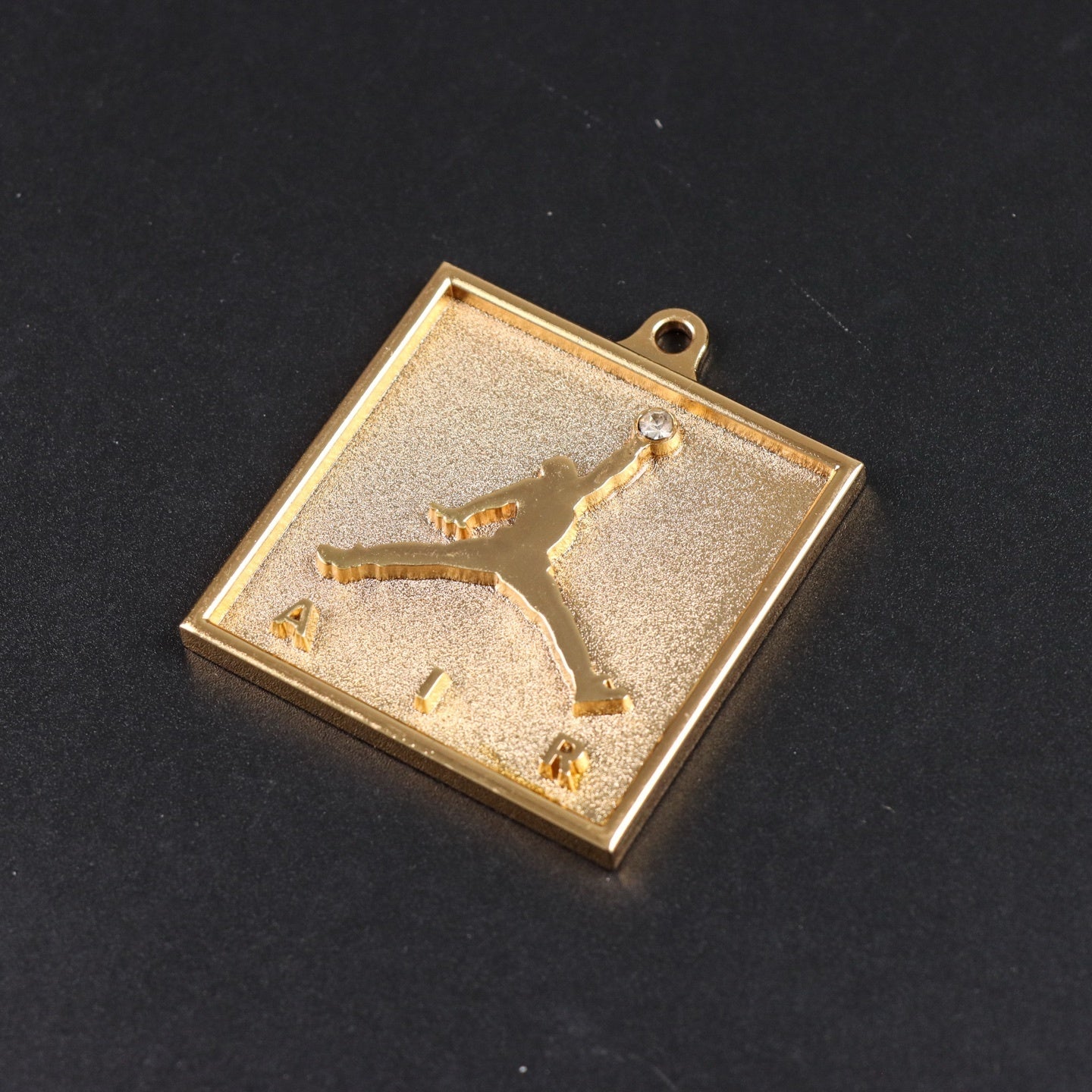 Air Jordan 4 Retro OG UNC Tar Heel PE