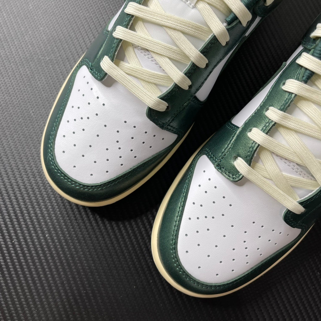 Nike Dunk Vintage Green