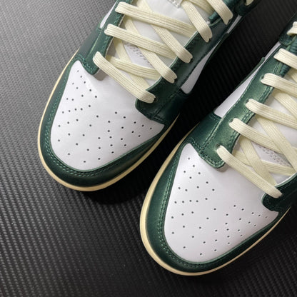Nike Dunk Vintage Green