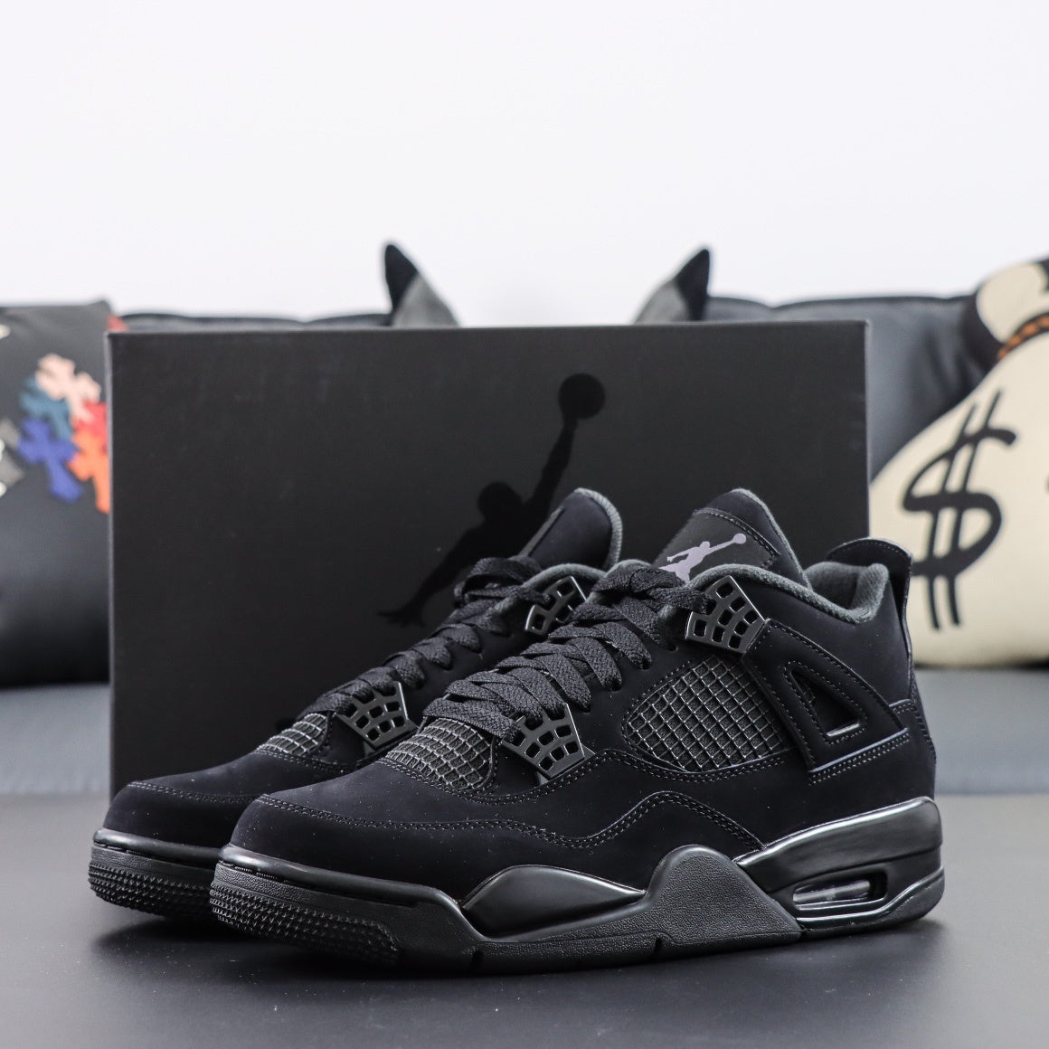 Air Jordan 4 Retro Black Cat [2020]