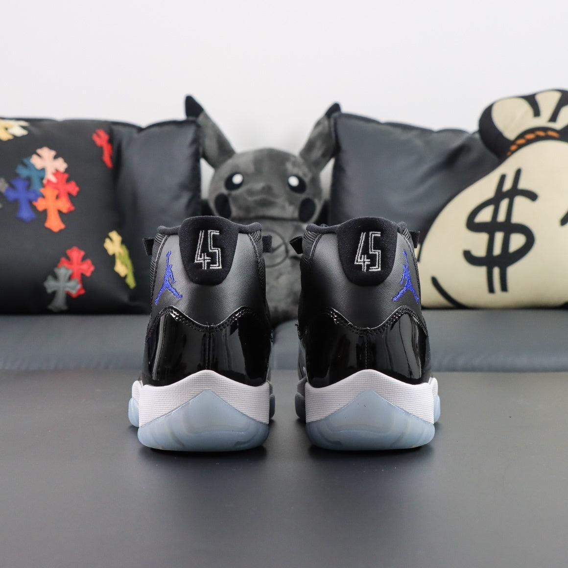 Air Jordan 11  Retro Space Jam [2016]