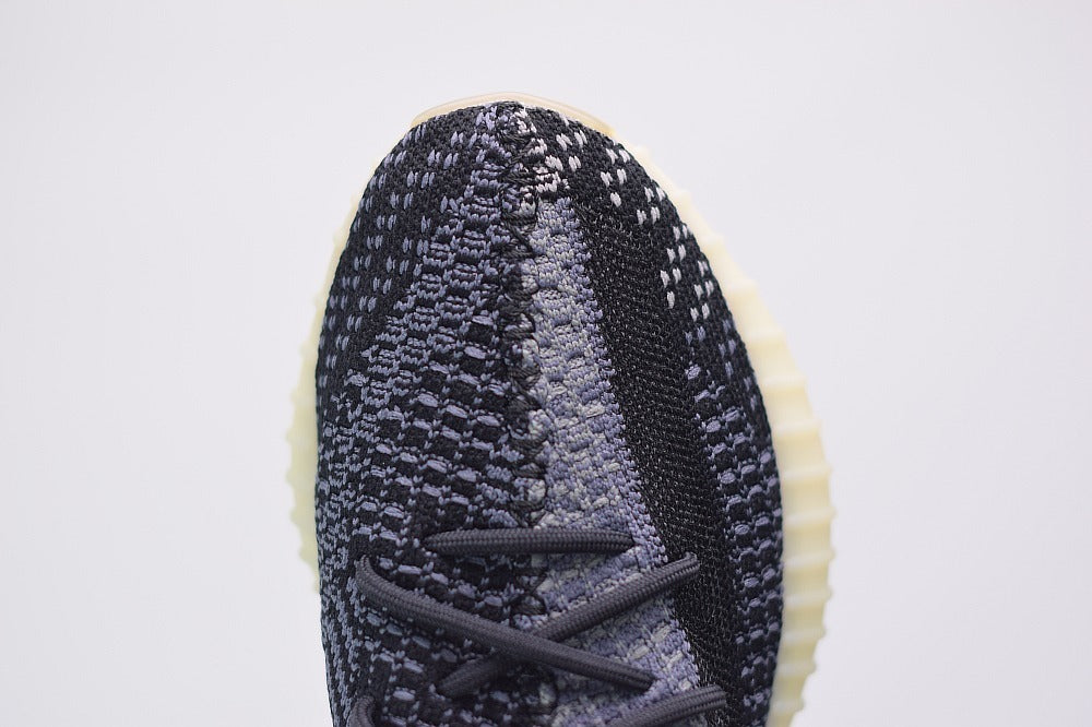 Yeezy Boost 350 V2 Carbon